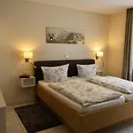 Ferienweingut Klaus Thiesen Gastezimmer Und Ellenz-Poltersdorf