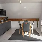 Ferienweingut Klaus Thiesen Gaestezimmer Und 게스트하우스 4*