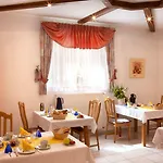 Ferienweingut Klaus Thiesen Gastezimmer Und 4* Ellenz-Poltersdorf