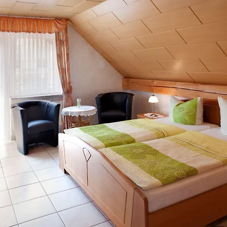 Gasthof Ferienweingut Klaus Thiesen Gästezimmer Und