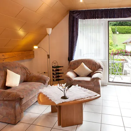 Gasthof Ferienweingut Klaus Thiesen Gästezimmer Und