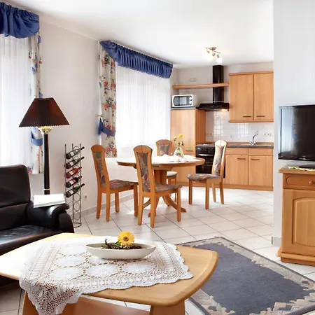 בית הארחה Ferienweingut Klaus Thiesen Gaestezimmer Und אלנז-פולטרסדורף