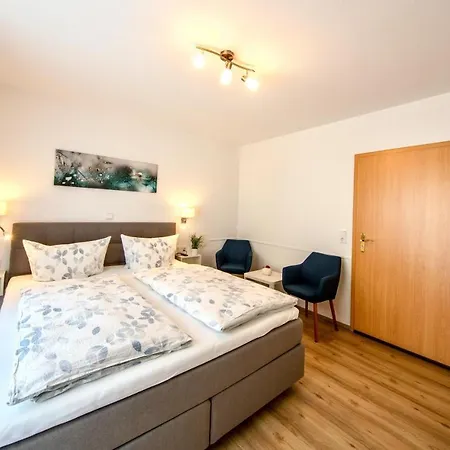 Ferienweingut Klaus Thiesen Gaestezimmer Und 4* Ellenz-Poltersdorf