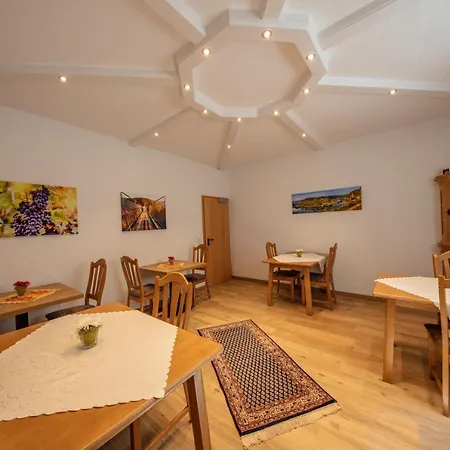 Gasthof Ferienweingut Klaus Thiesen Gästezimmer Und