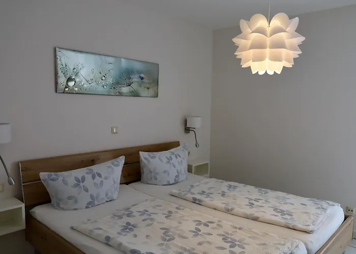 Ferienweingut Klaus Thiesen Gastezimmer Und Ellenz-Poltersdorf