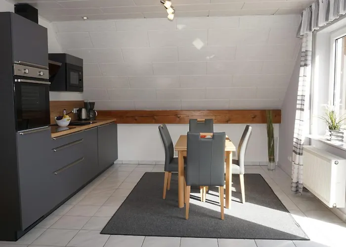 Ferienweingut Klaus Thiesen Gaestezimmer Und Affittacamere 4*