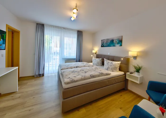 Ferienweingut Klaus Thiesen Gastezimmer Und Ellenz-Poltersdorf