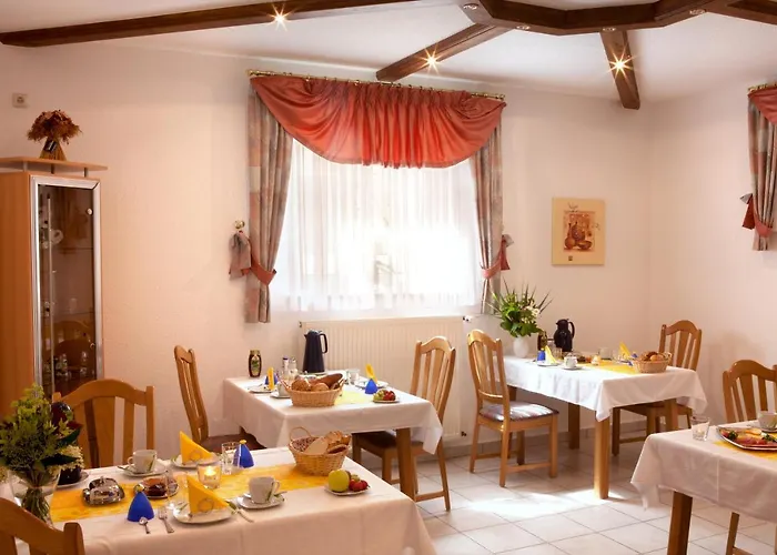 Ferienweingut Klaus Thiesen Gaestezimmer Und Affittacamere Ellenz-Poltersdorf